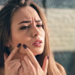آیا قاعدگی بر زیبایی پوست و مو تاثیری دارد؟